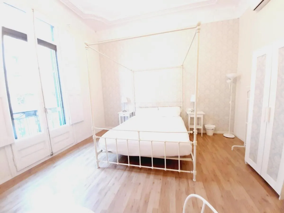 Lumine Luxury Suites By Gaiarooms Barcelona